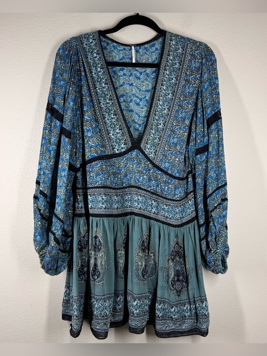 Free People Tops - Free People Luna Scarf Print Boho Top V Neck Balloon Sleeve Lace Tunic Blouse XL